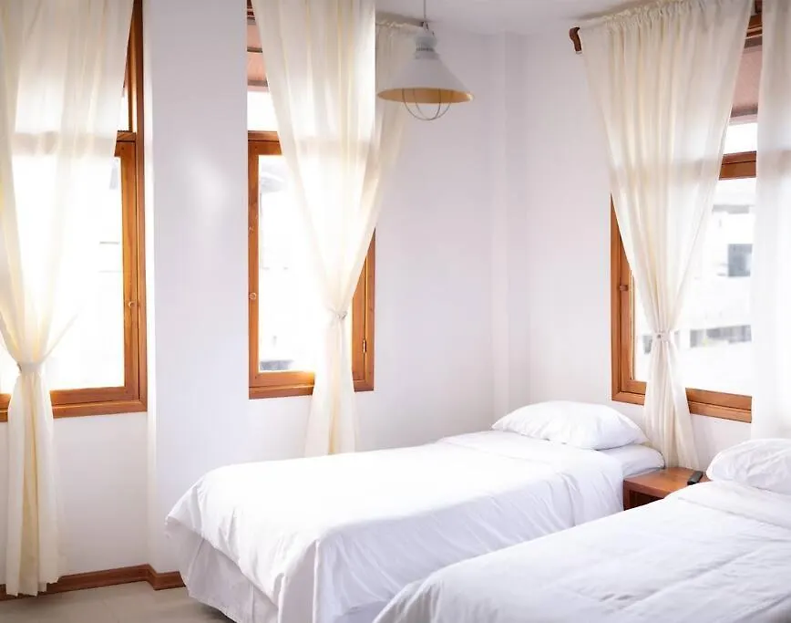 Casa Tuna Puerto Ayora  Apartment